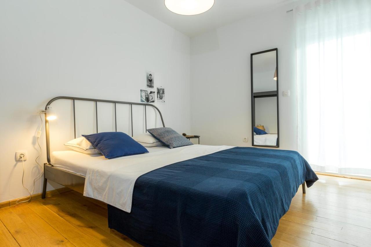 Apartment Sweet *