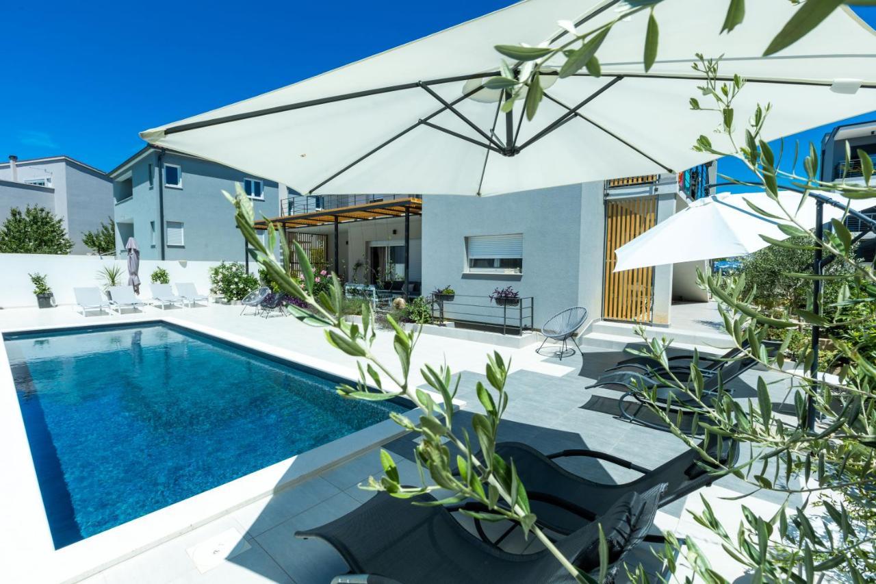 Sweet Apartment