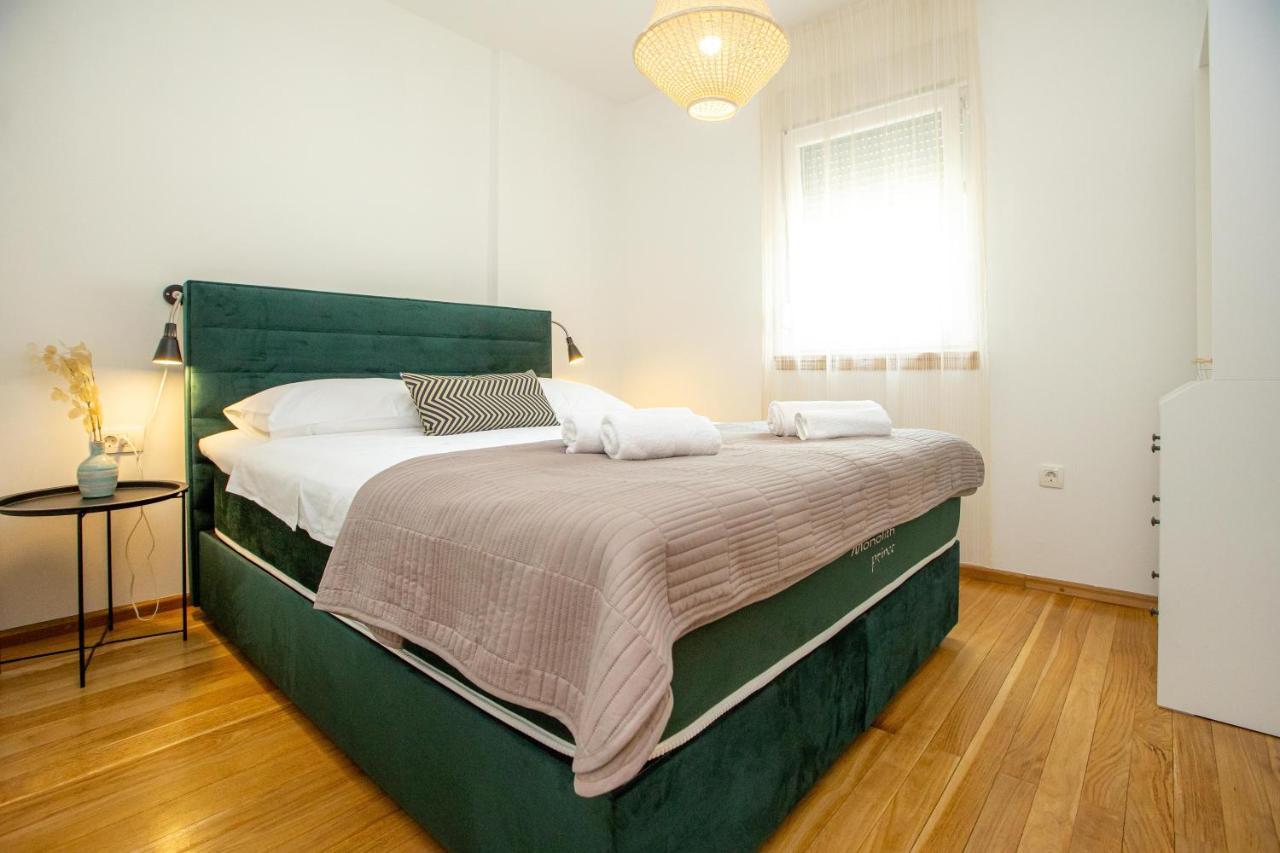 Apartment Sweet *